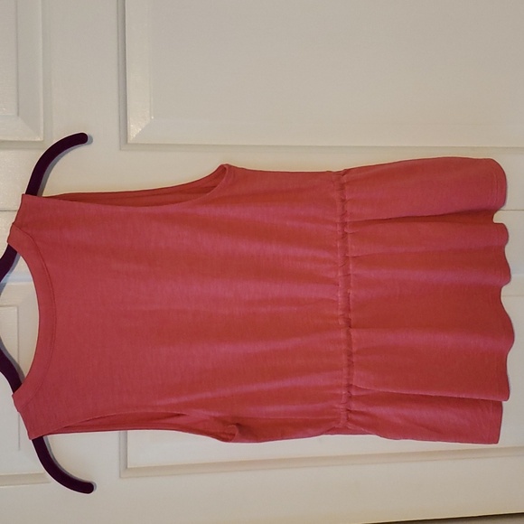 Peplum Style V-neck Tank Top - Picture 9 of 10